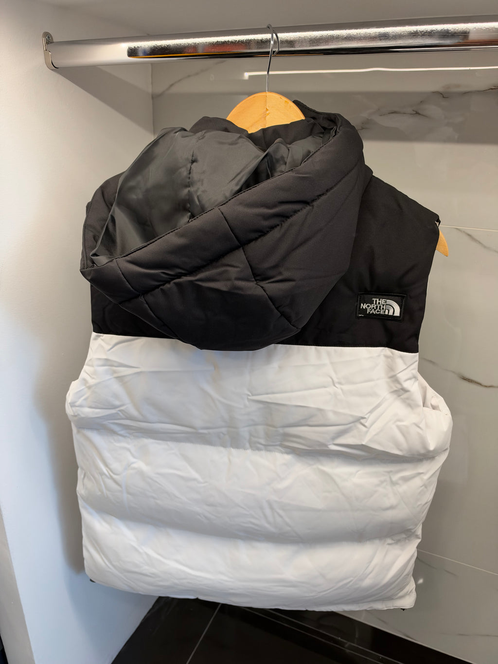 The North Face 700 Hooded Puffer Vest