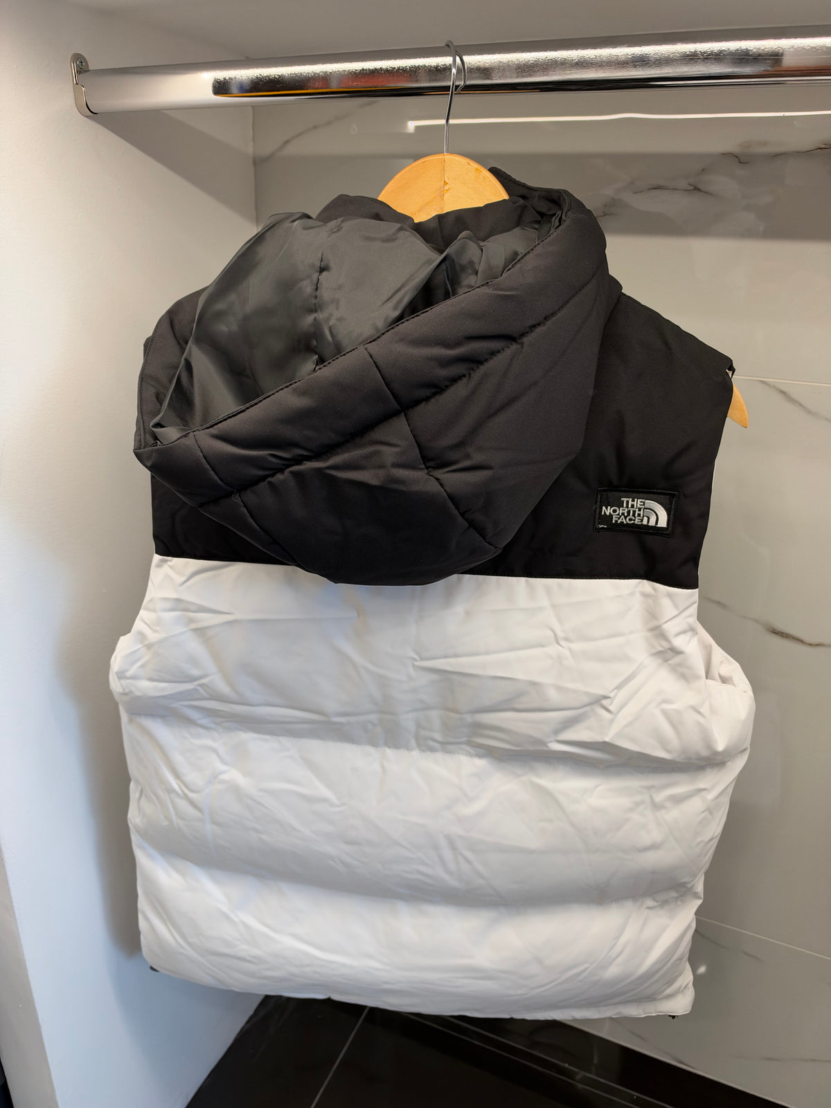 The North Face 700 Hooded Puffer Vest