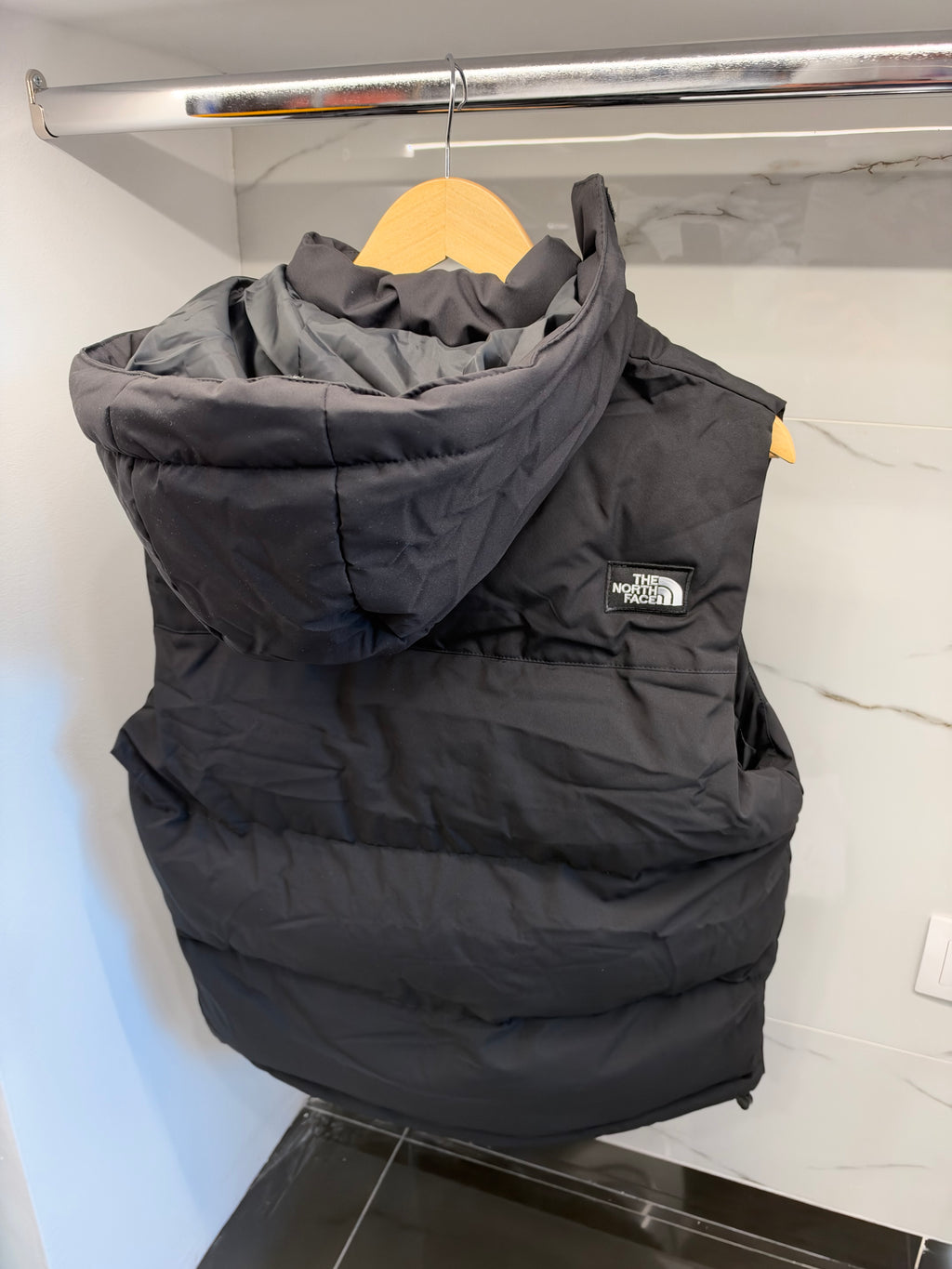 The North Face 700 Hooded Puffer Vest Μαύρο