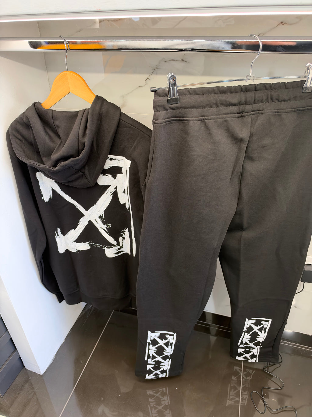 Off-White Arrow Logo Tracksuit – Σετ Φόρμας Μαύρο/Black