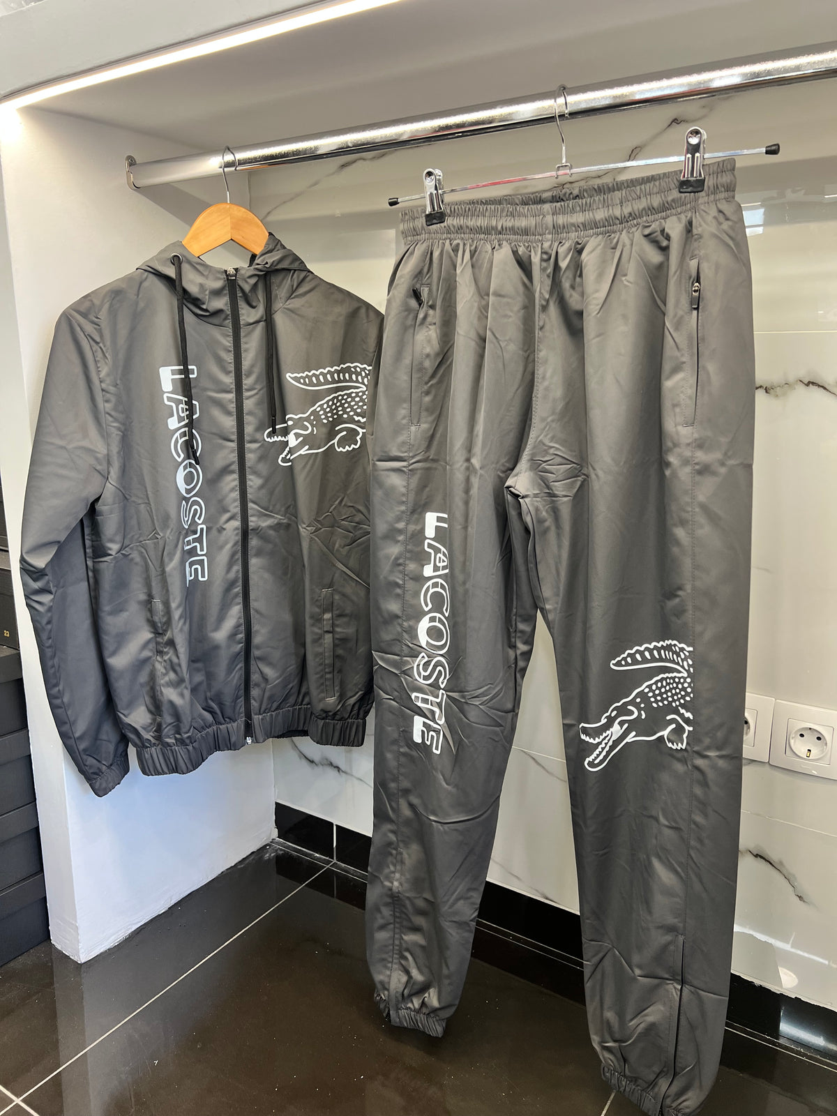 Lacoste Windbreaker Tracksuit – Αντιανεμικό Σετ Ανθρακί
