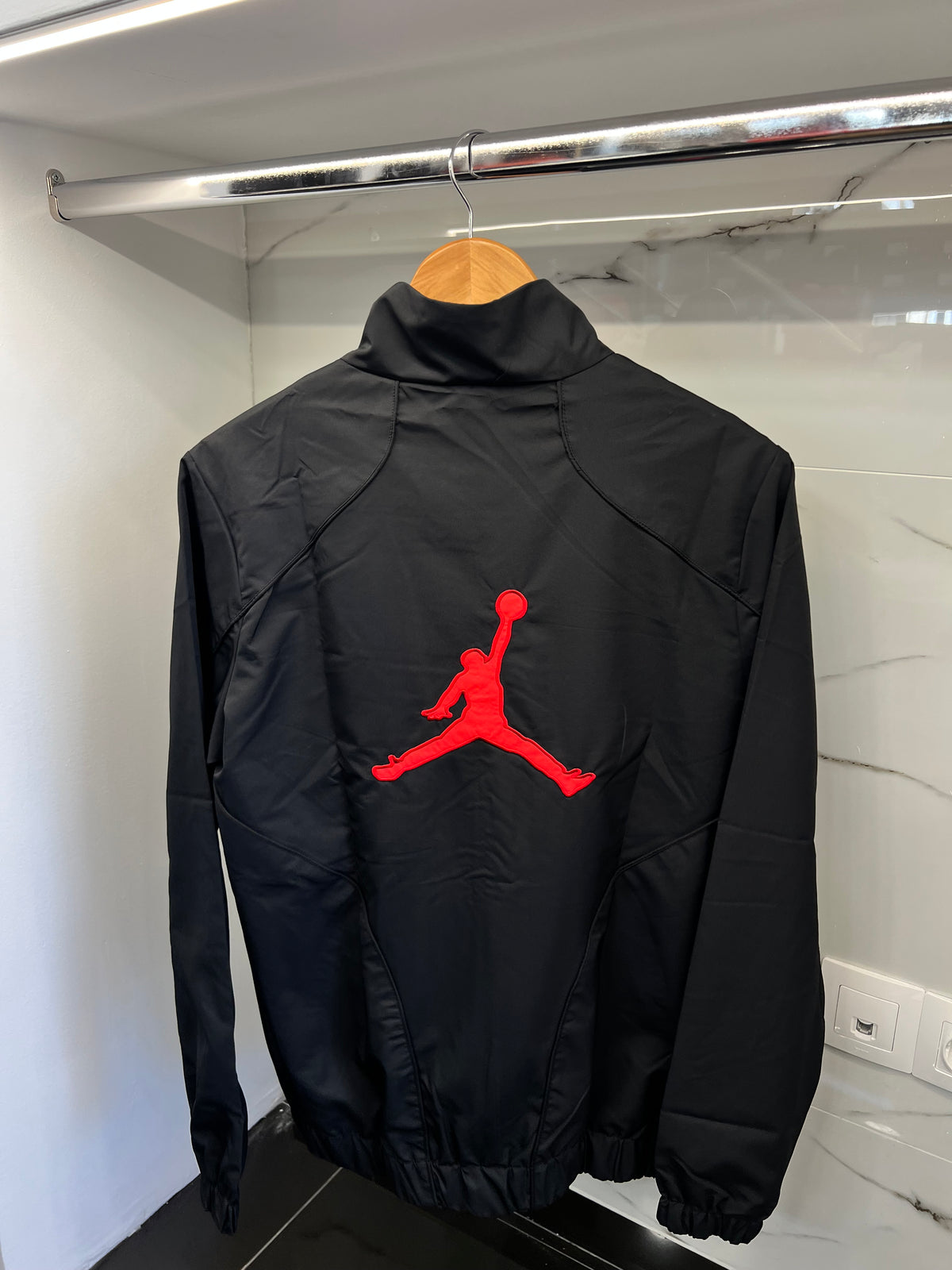 Jordan Jumpman Windbreaker Tracksuit – Αντιανεμικό Σετ Μαύρο / Κόκκινο